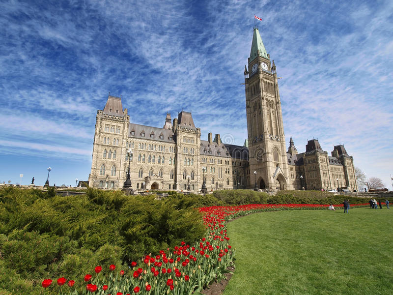canadian-parliament-building-10198783